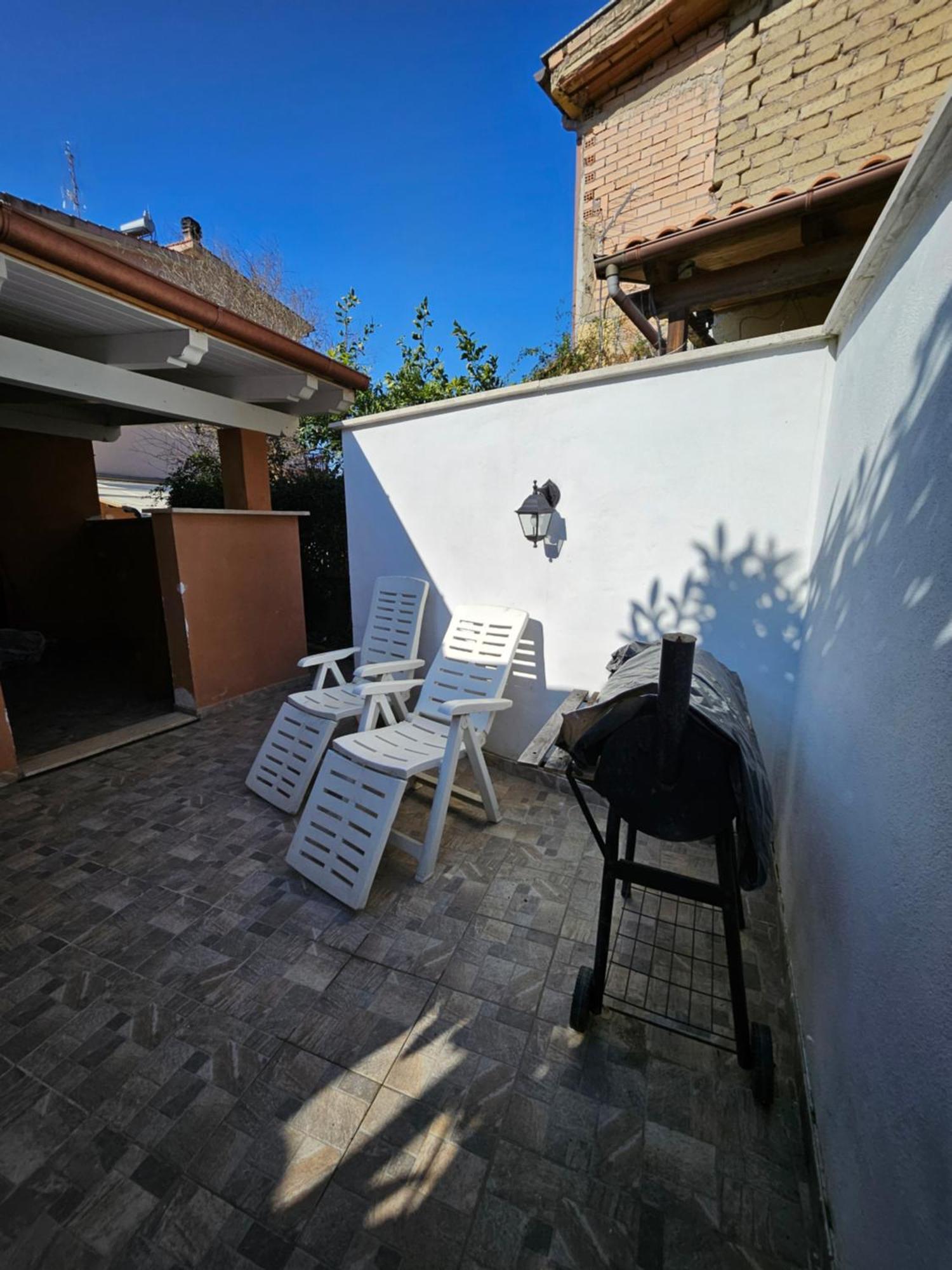 Casa Vacanze Dragona 15 Min Fco 10 Min Ostia 아칠리아 외부 사진
