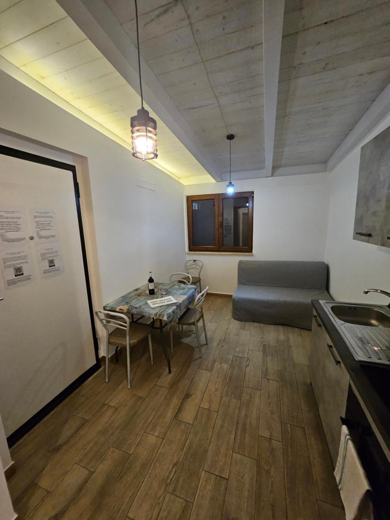 Casa Vacanze Dragona 15 Min Fco 10 Min Ostia 아칠리아 외부 사진